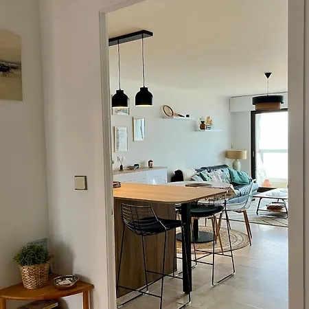 Acces Direct A La Garage Ferme Les Sables-dʼOlonne