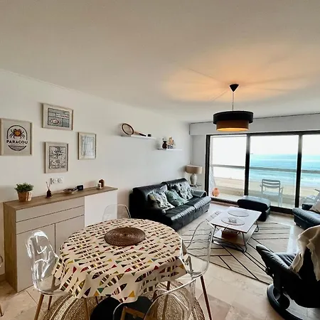 Acces Direct A La Garage Ferme Les Sables-d'Olonne